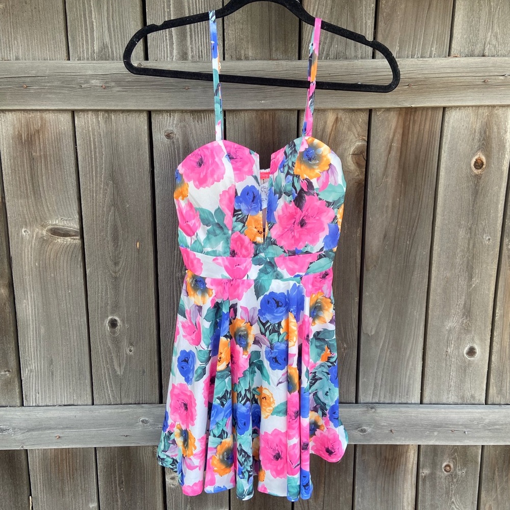 Deep V-Neck Short Floral Dress